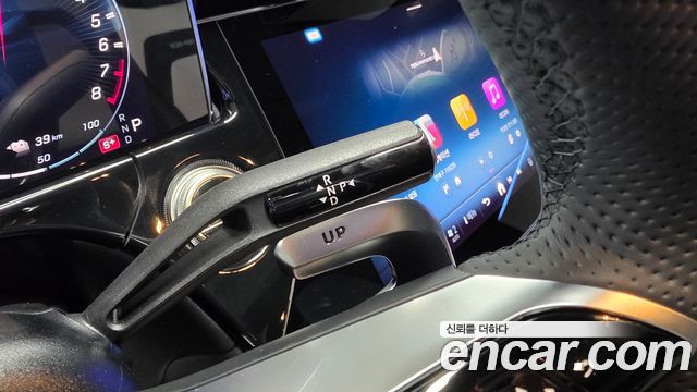 Mercedes-Benz E-Class 2026 — photo 9