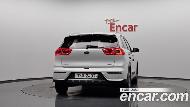 Kia Niro 2018 — photo 4