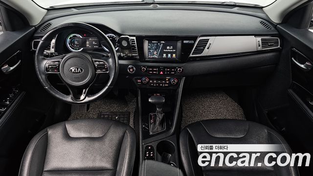 Kia Niro 2018 — photo 10