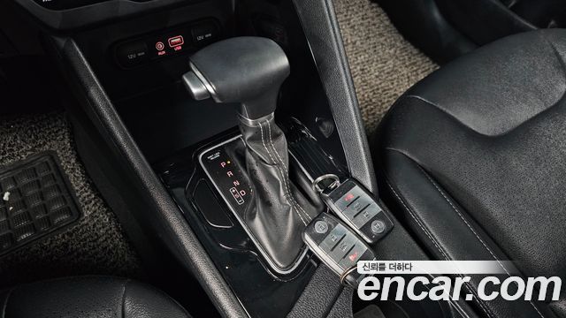Kia Niro 2018 — photo 12