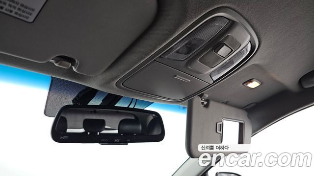 Kia Niro 2018 — photo 25