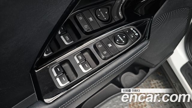 Kia Niro 2018 — photo 26