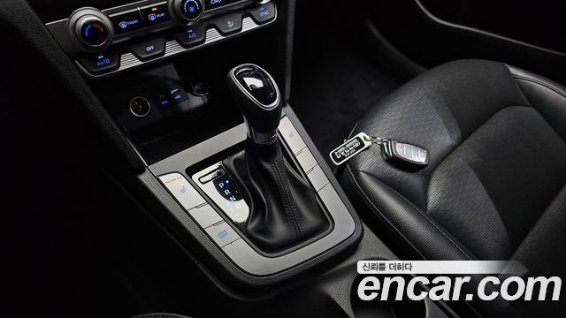 Hyundai AVANTE 2019 — photo 12