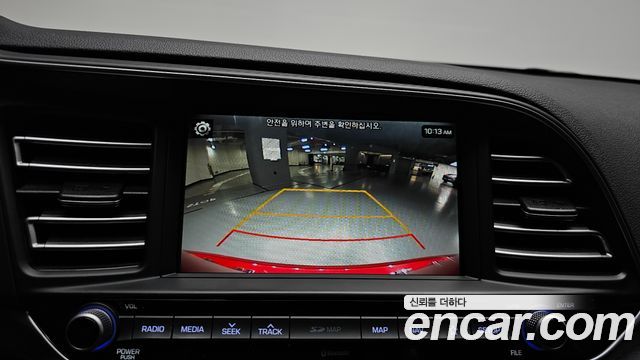 Hyundai AVANTE 2019 — photo 21
