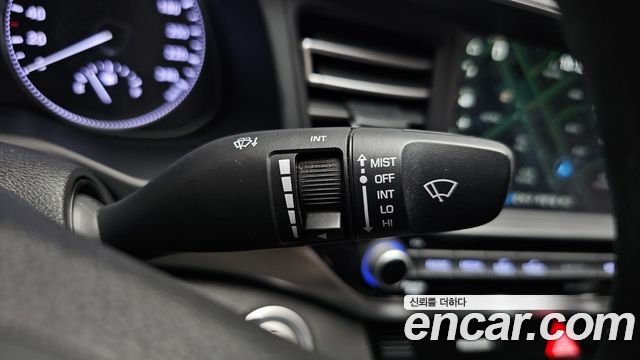 Hyundai AVANTE 2019 — photo 27