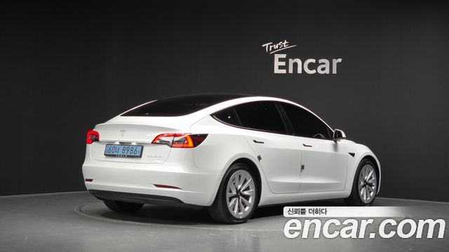 Tesla Model 3 2021 — photo 2
