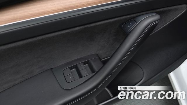 Tesla Model 3 2021 — photo 28
