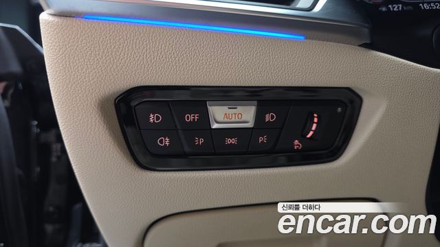 BMW 4-Series 2021 — photo 28