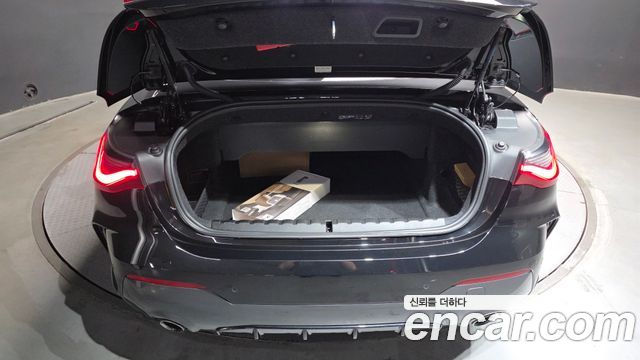 BMW 4-Series 2021 — photo 30