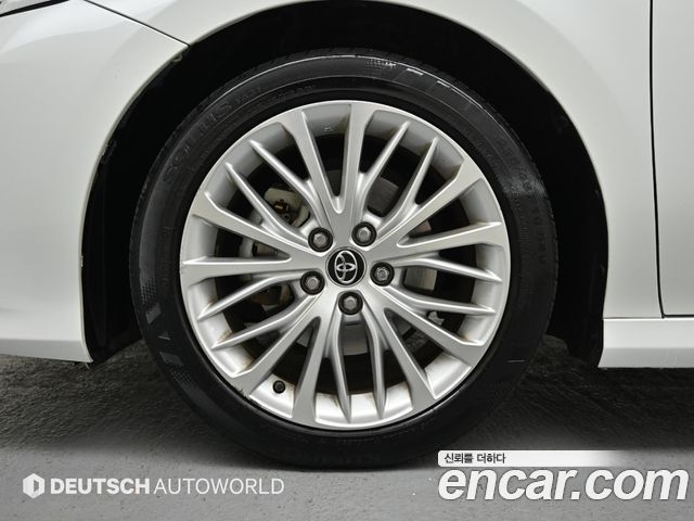 Toyota Camry 2019 — photo 5