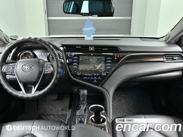 Toyota Camry 2019 — photo 7