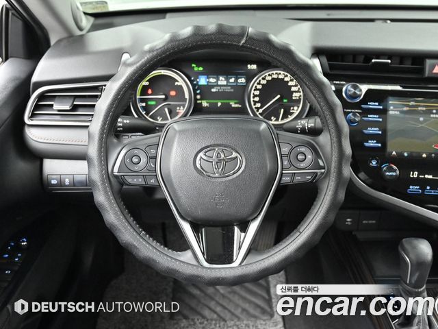 Toyota Camry 2019 — photo 12
