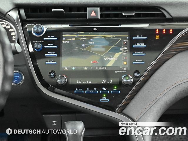 Toyota Camry 2019 — photo 13
