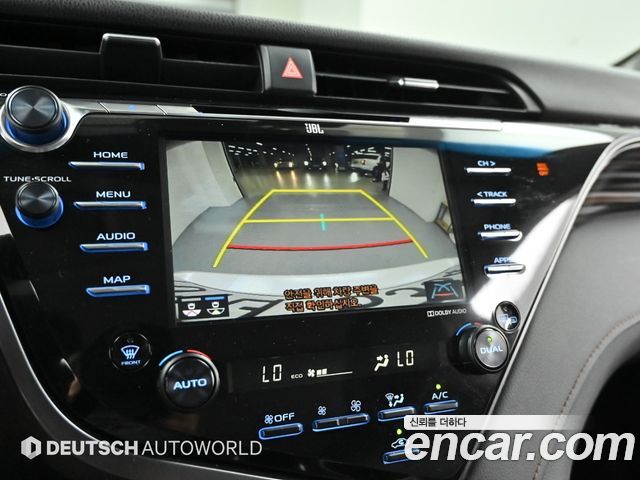 Toyota Camry 2019 — photo 14