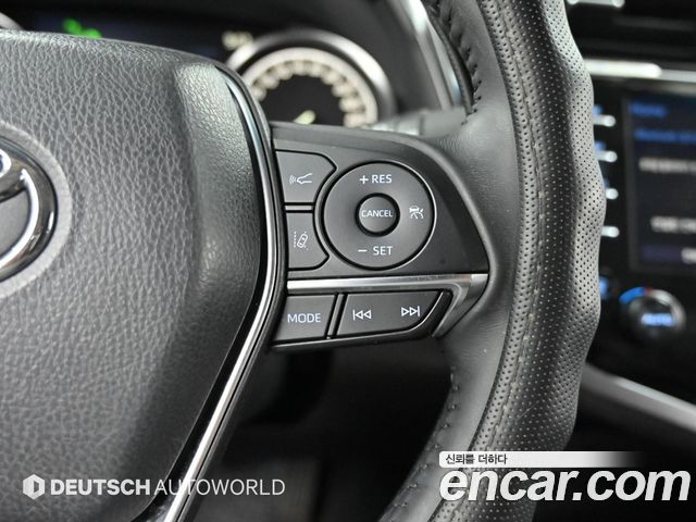 Toyota Camry 2019 — photo 15
