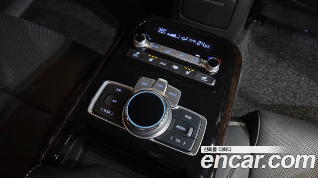 Genesis G90 2020 — photo 19