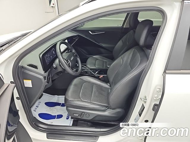 Kia Niro 2022 — photo 11