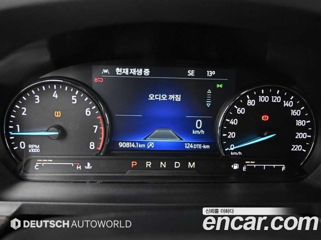 Ford Explorer 2020 — photo 8