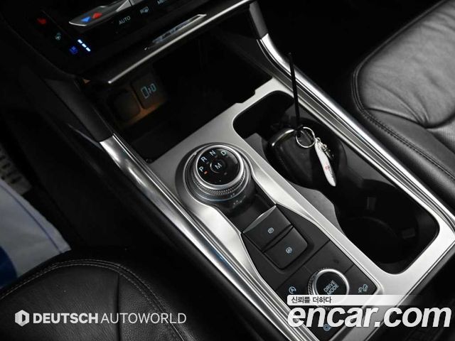 Ford Explorer 2020 — photo 9