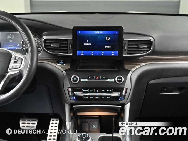 Ford Explorer 2020 — photo 14