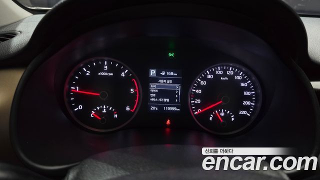 Kia Stonic 2018 — photo 11