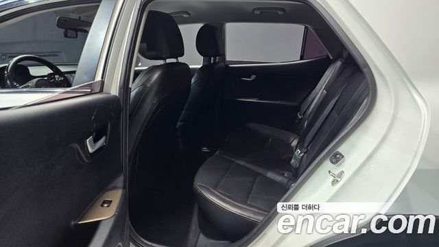 Kia Stonic 2018 — photo 18