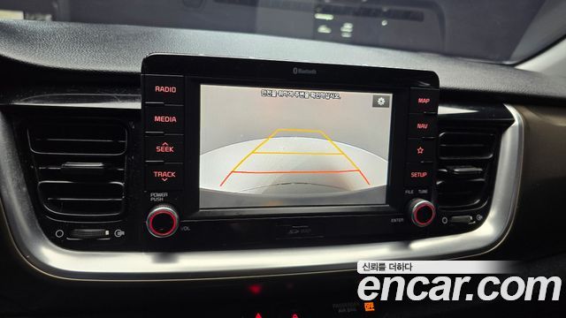 Kia Stonic 2018 — photo 21