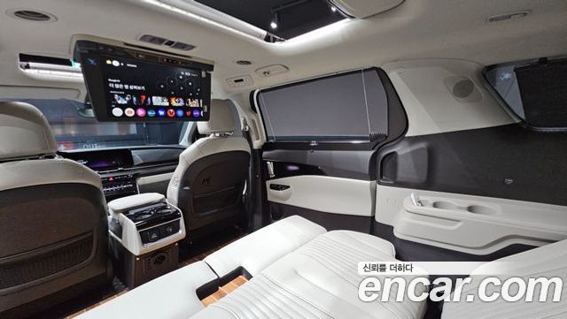 Kia Canival 2021 — photo 1