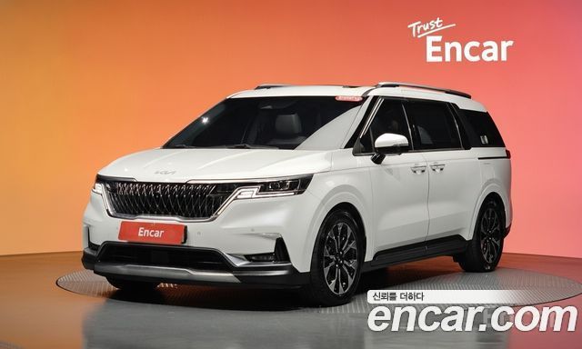 Kia Canival 2021 — photo 2