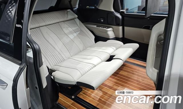 Kia Canival 2021 — photo 9
