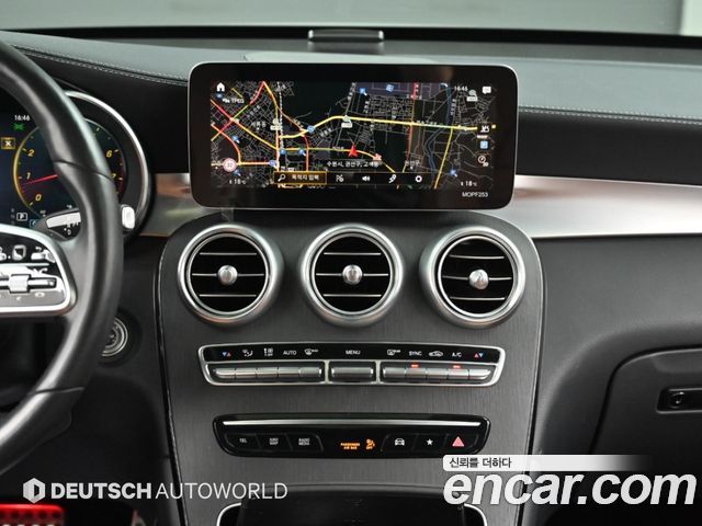Mercedes-Benz GLC-Class 2021 — photo 14