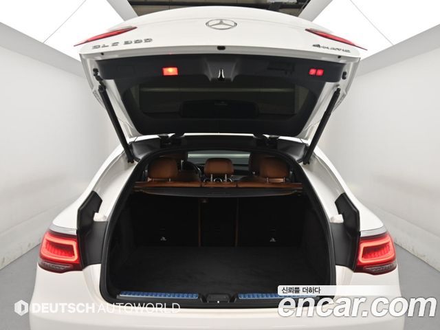 Mercedes-Benz GLC-Class 2021 — photo 19