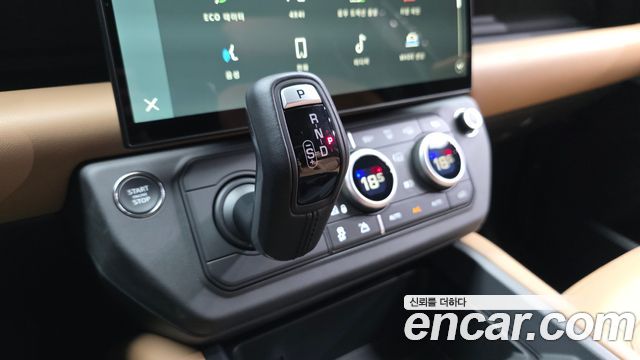Land Rover Defender 2026 — photo 12