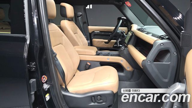 Land Rover Defender 2026 — photo 17