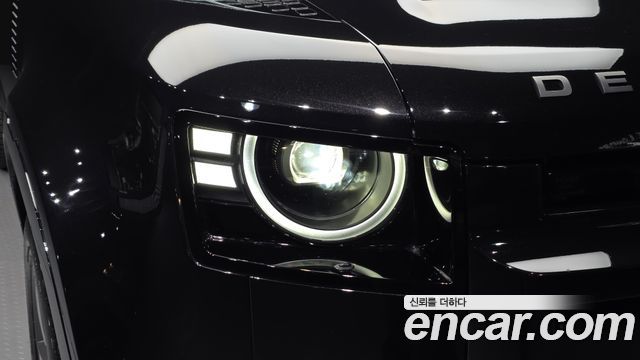 Land Rover Defender 2026 — photo 8