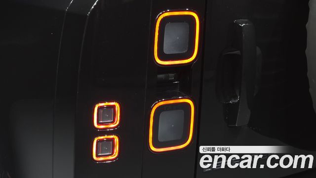 Land Rover Defender 2026 — photo 9