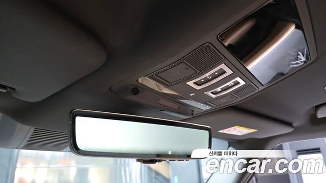 Land Rover Defender 2026 — photo 28