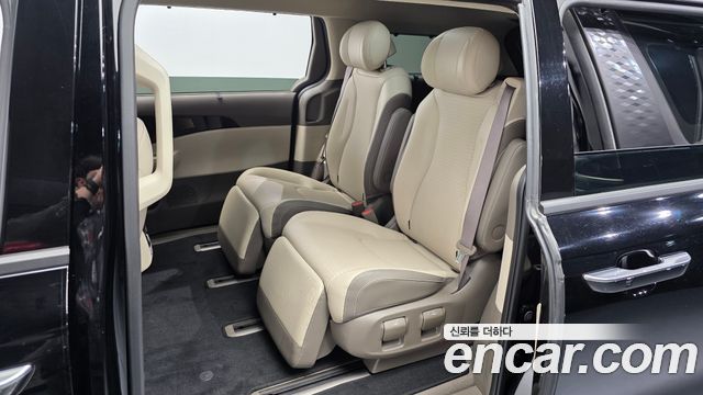 Kia Canival 2025 — photo 16