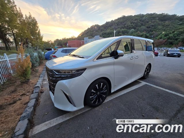 Toyota Alphard 2025 — photo 2