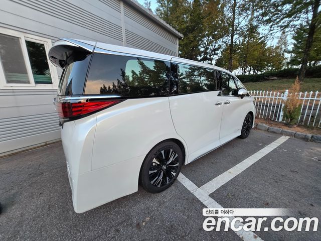 Toyota Alphard 2025 — photo 5