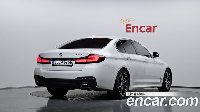 BMW 5-Series 2021 — photo 2