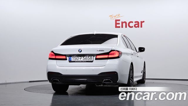 BMW 5-Series 2021 — photo 4