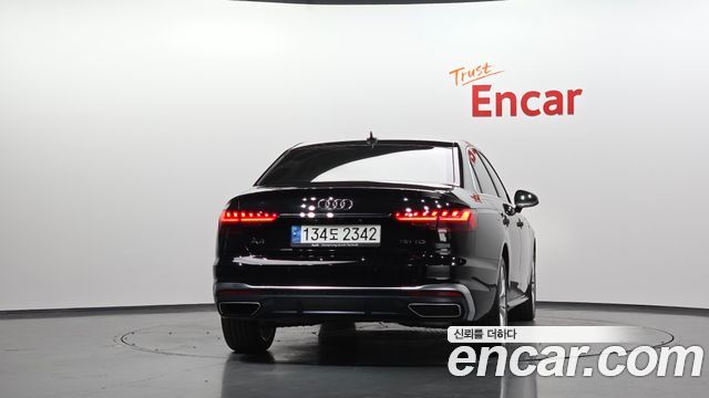 Audi A4 2021 — photo 4