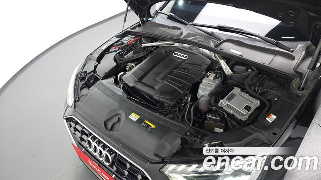 Audi A4 2021 — photo 6