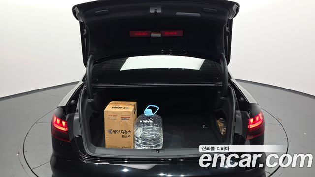 Audi A4 2021 — photo 26