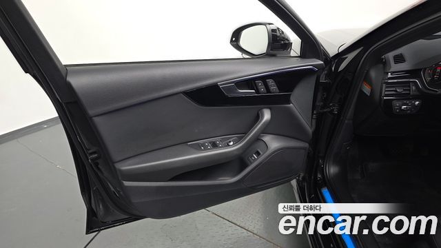 Audi A4 2021 — photo 14