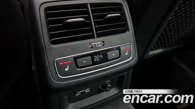 Audi A4 2021 — photo 31