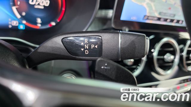 Mercedes-Benz GLC-Class 2020 — photo 12