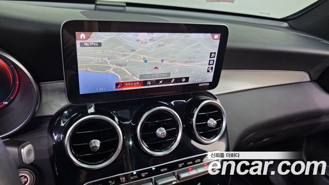 Mercedes-Benz GLC-Class 2020 — photo 21