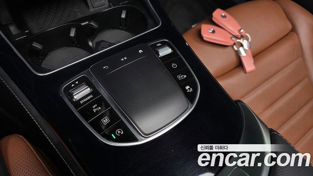 Mercedes-Benz GLC-Class 2020 — photo 26